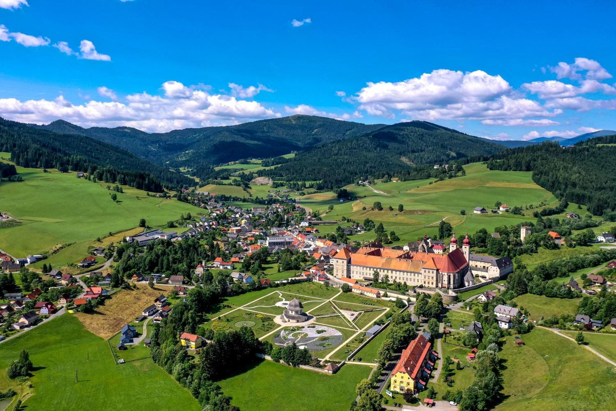 Naturpark Chalets Lambrecht By Alps Resorts Sankt Lambrecht Kültér fotó